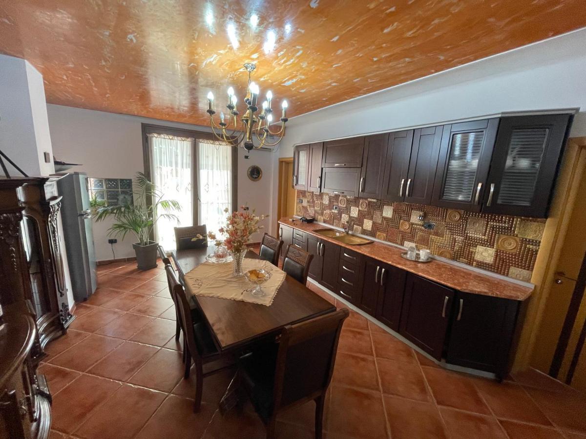 Venus - Cozy Apt With Terrace Vlorë Extérieur photo