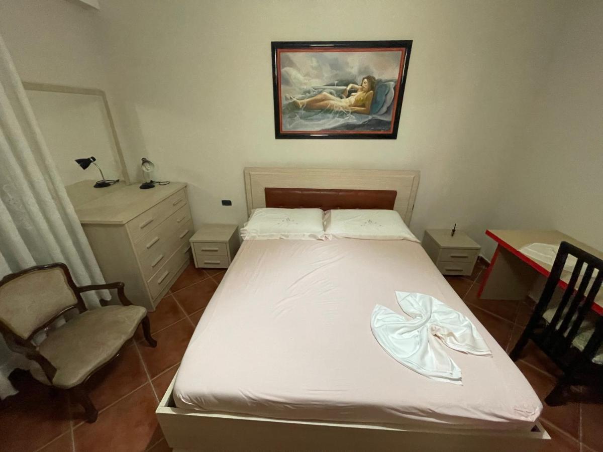 Venus - Cozy Apt With Terrace Vlorë Extérieur photo